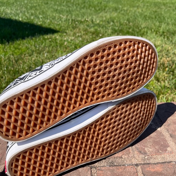 Vans - Picture 5 of 5